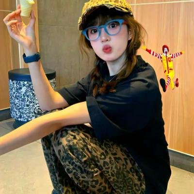 玉女弄璋
